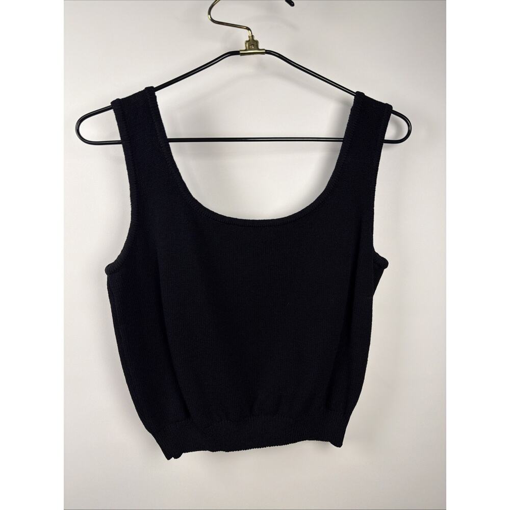 St. John Sleeveless Black Scoop Neck Tank Cropped Medium Basic Essential Staple